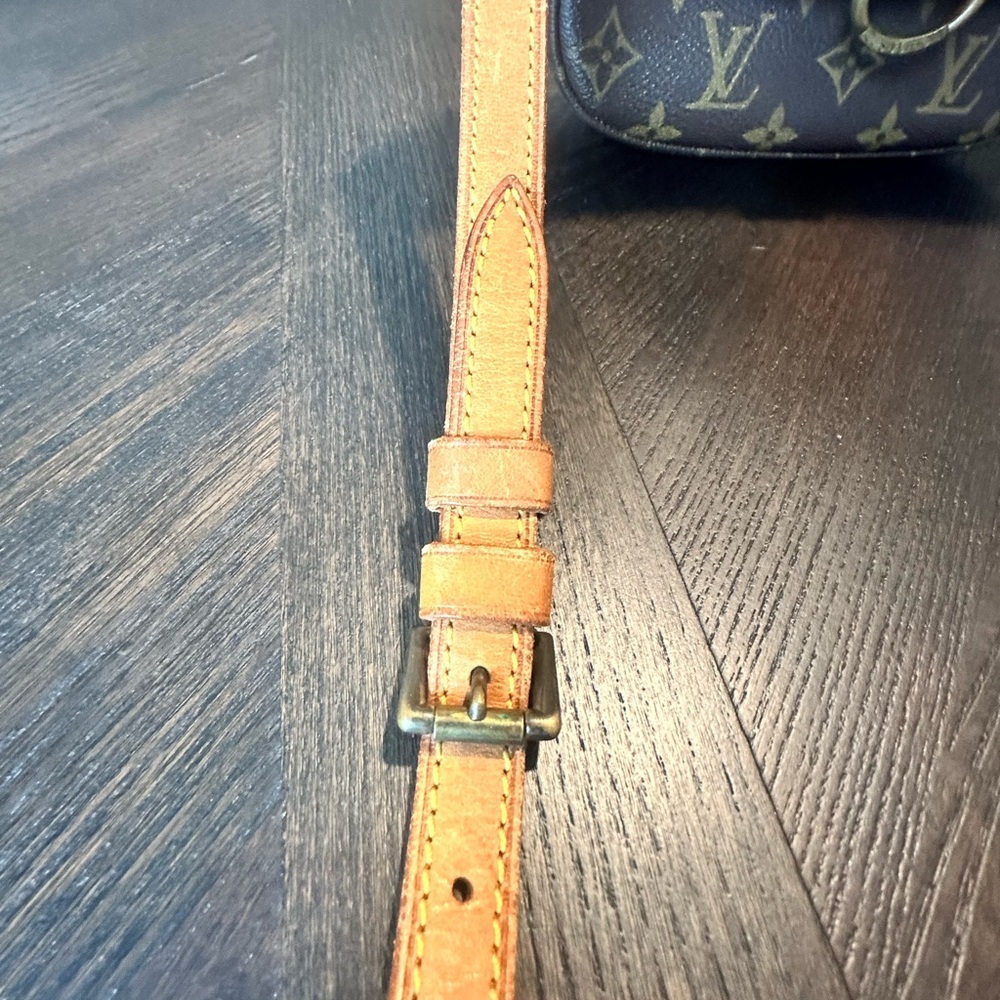 Louis Vuitton Brown Monogram Crossbody Bag - Picture 5 of 16